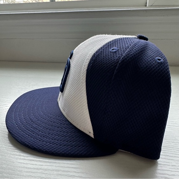 New Era White and Navy Blue Padres Hat Size 7 3/8 - Picture 2 of 6